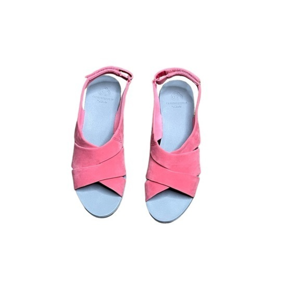 Clarks‎ Cloudsteppers Caddell Bright Coral Sandals with Velcro Strap Size 8 M